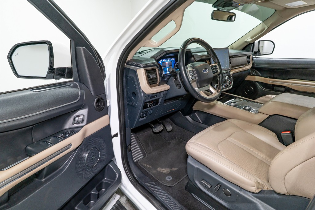 2024 Ford Expedition Image 13