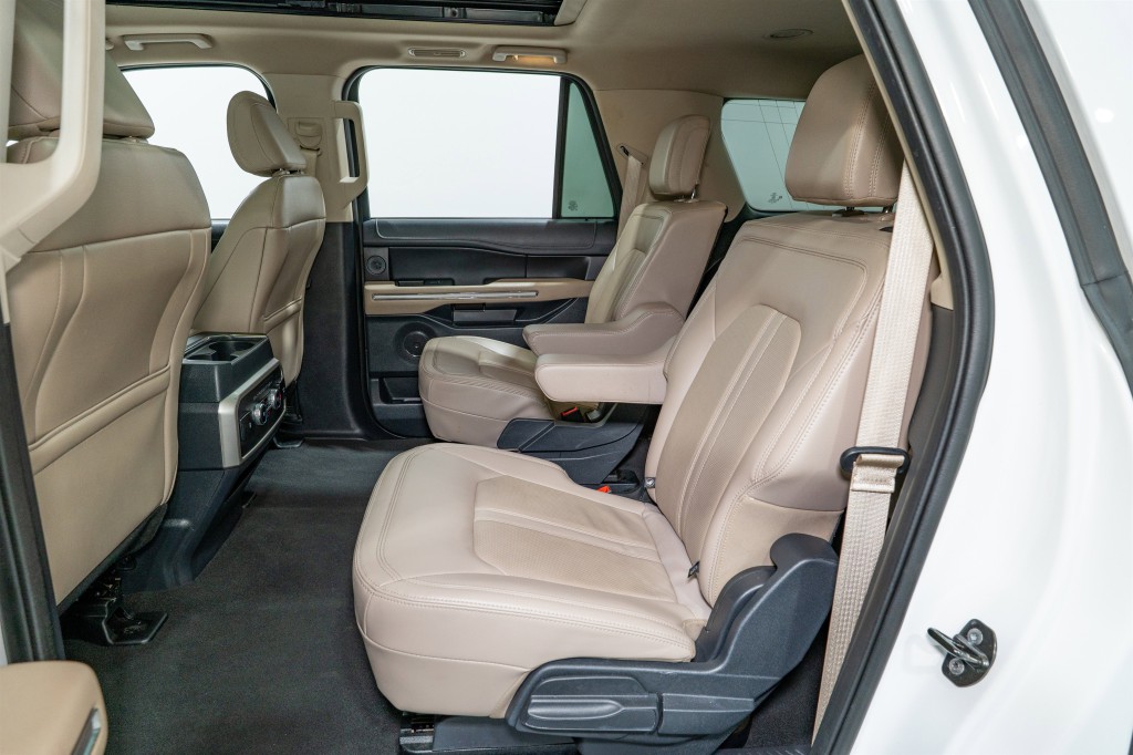 2024 Ford Expedition Image 35