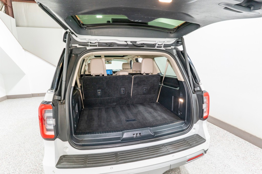 2024 Ford Expedition Image 37