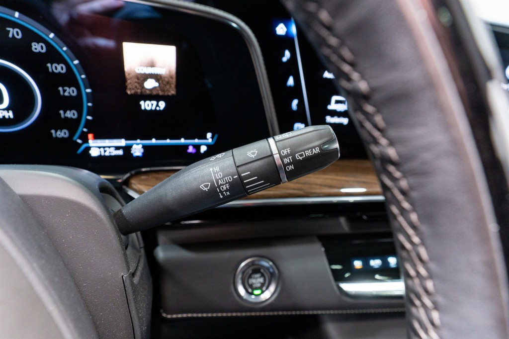 2023 Cadillac Escalade Image 32