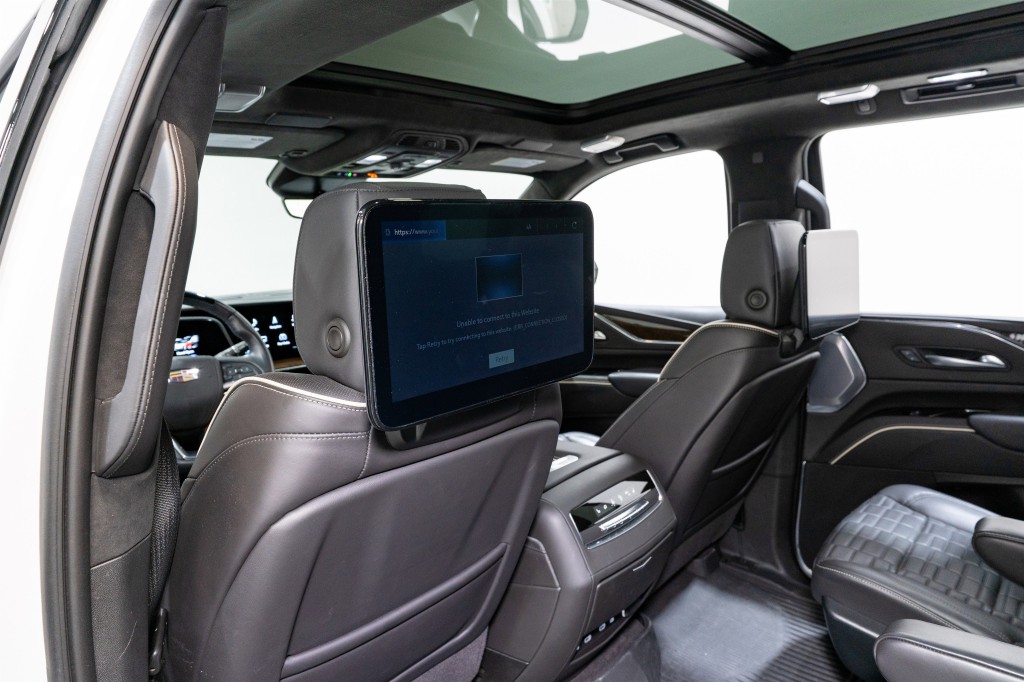 2023 Cadillac Escalade Image 39