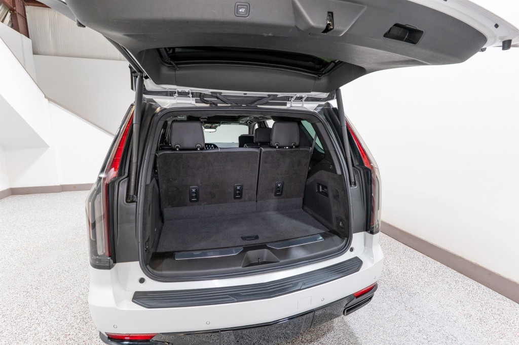 2023 Cadillac Escalade Image 41