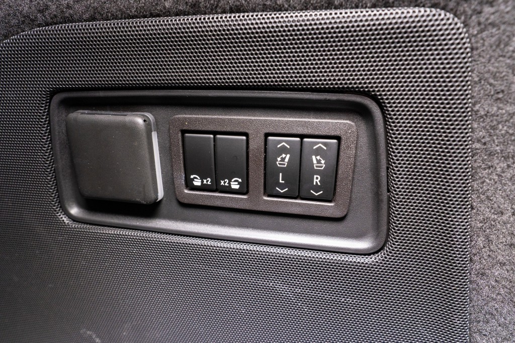 2023 Cadillac Escalade Image 42