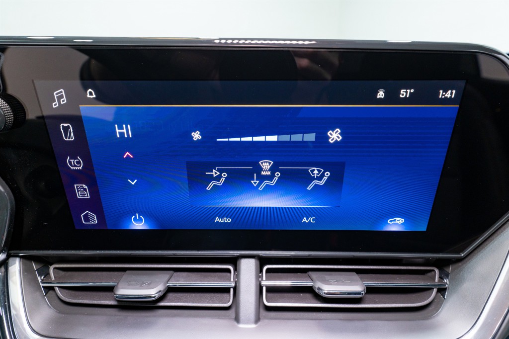 2025 Chevrolet Trax Image 17