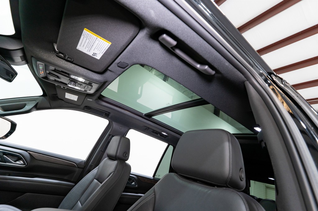 2023 Chevrolet Tahoe Image 17