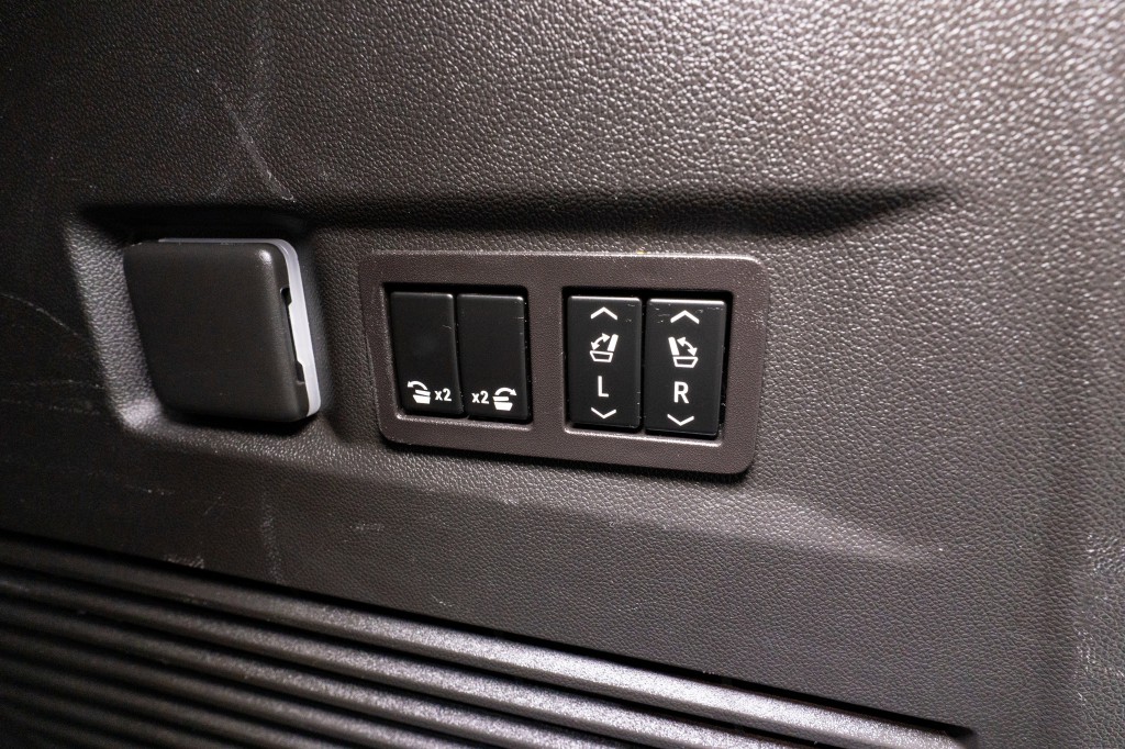 2023 Chevrolet Tahoe Image 35