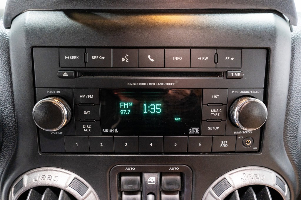 2015 Jeep Wrangler Unlimited Image 13