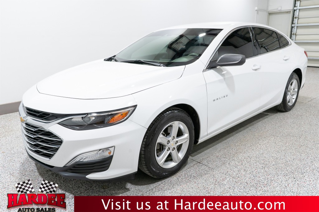 2023 Chevrolet Malibu Image 2