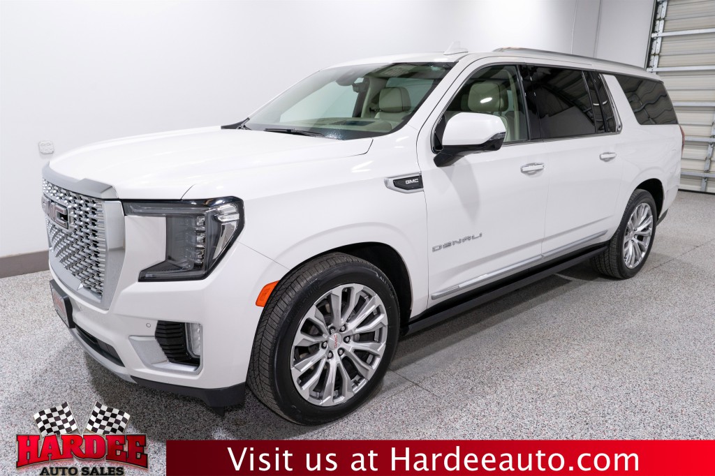 2022 GMC Yukon Image 2