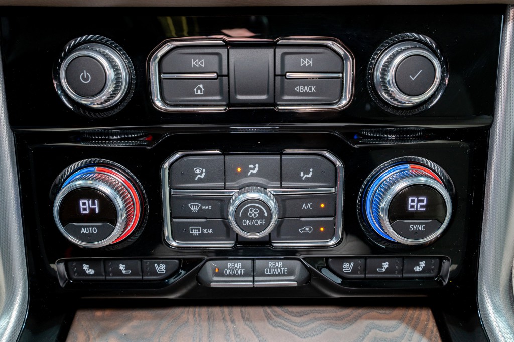 2022 GMC Yukon Image 22