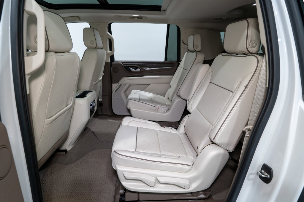 2022 GMC Yukon Image 33