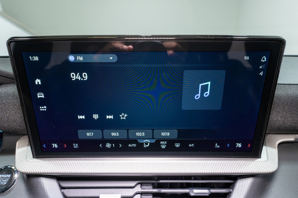 2025 Ford Explorer Image 18