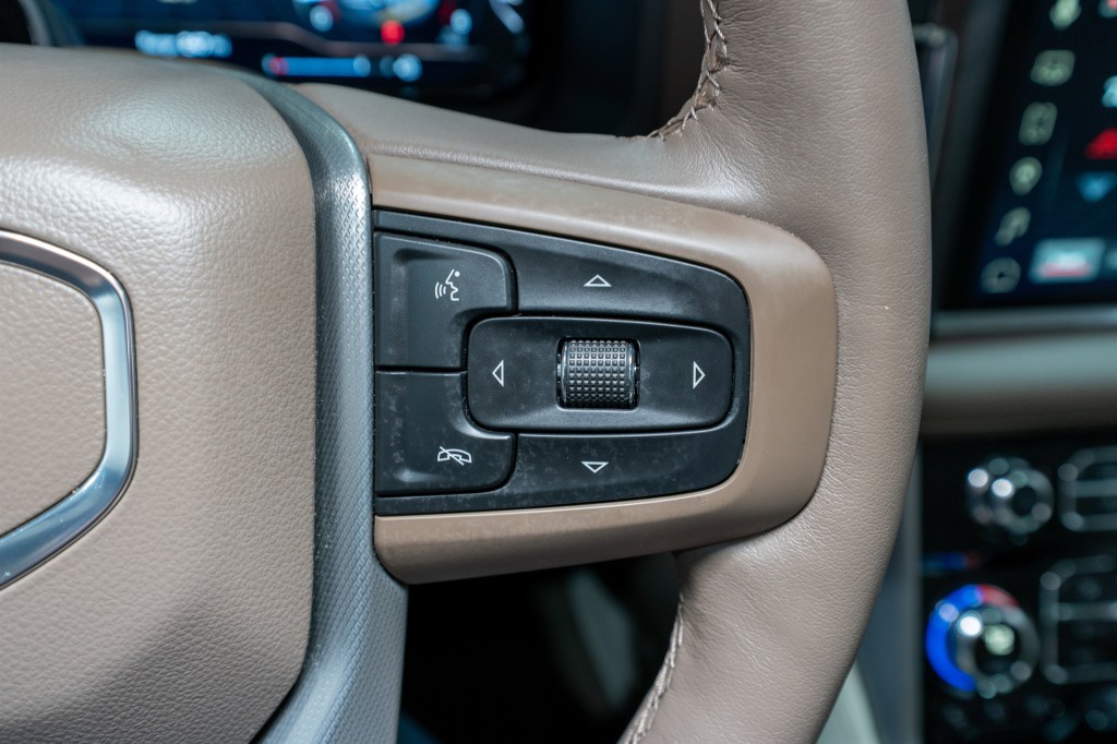 2023 GMC Yukon Image 30