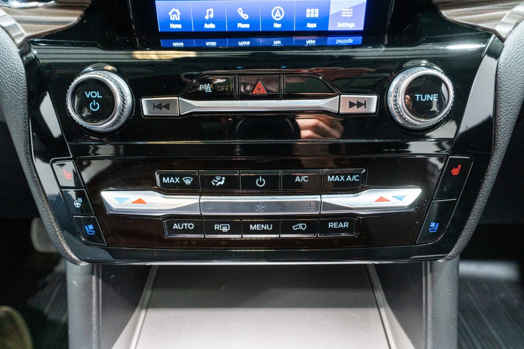 2024 Ford Explorer Image 23