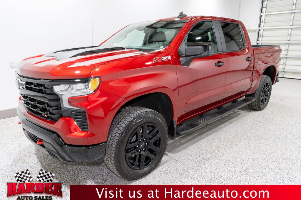 2025 Chevrolet Silverado 1500 Image 2