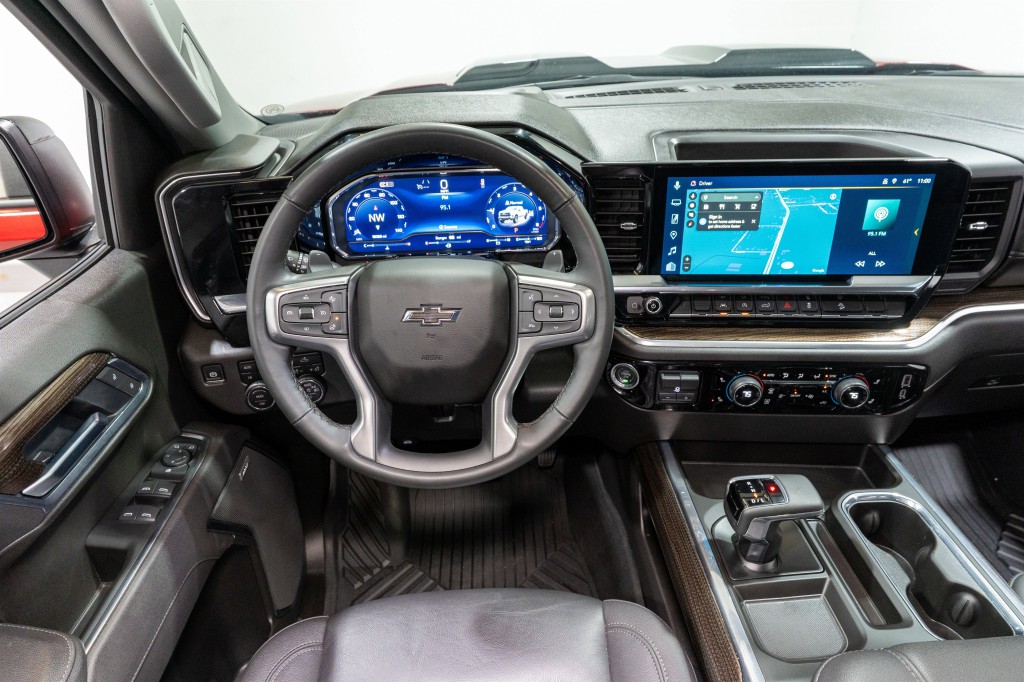 2025 Chevrolet Silverado 1500 Image 12