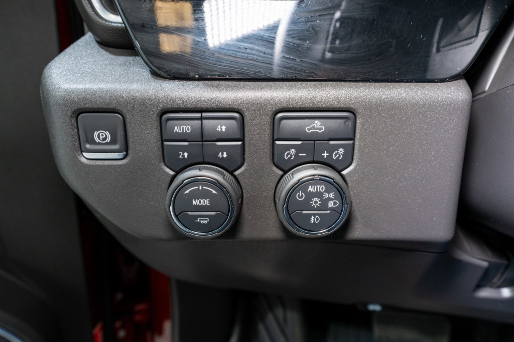 2025 Chevrolet Silverado 1500 Image 30