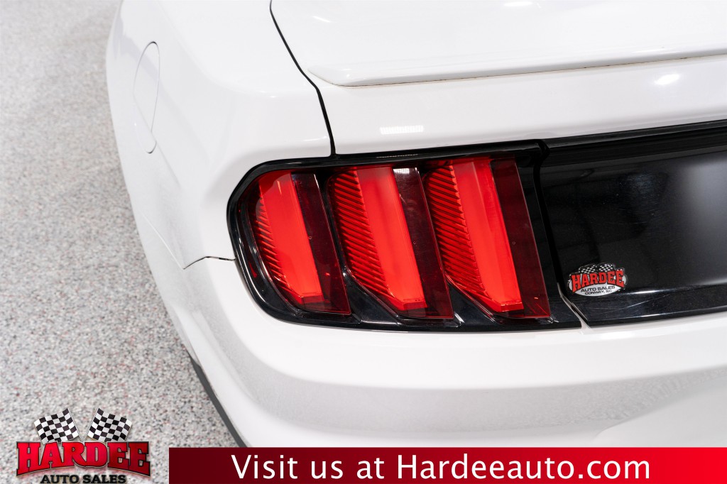 2017 Ford Mustang Image 9