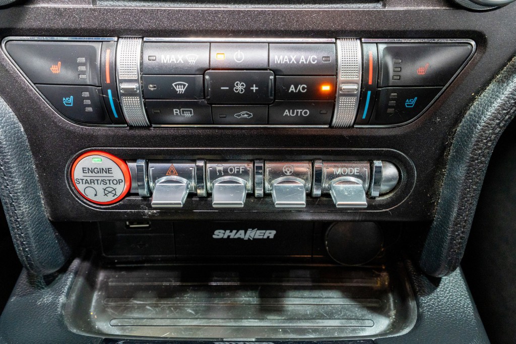 2017 Ford Mustang Image 23