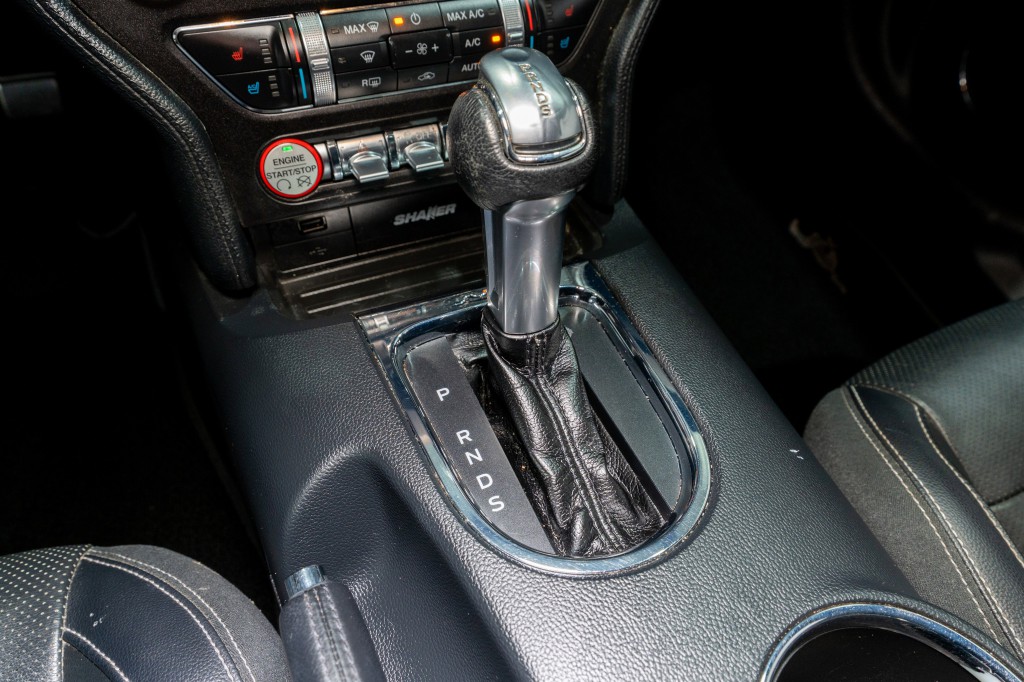 2017 Ford Mustang Image 24