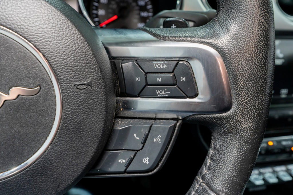 2017 Ford Mustang Image 26