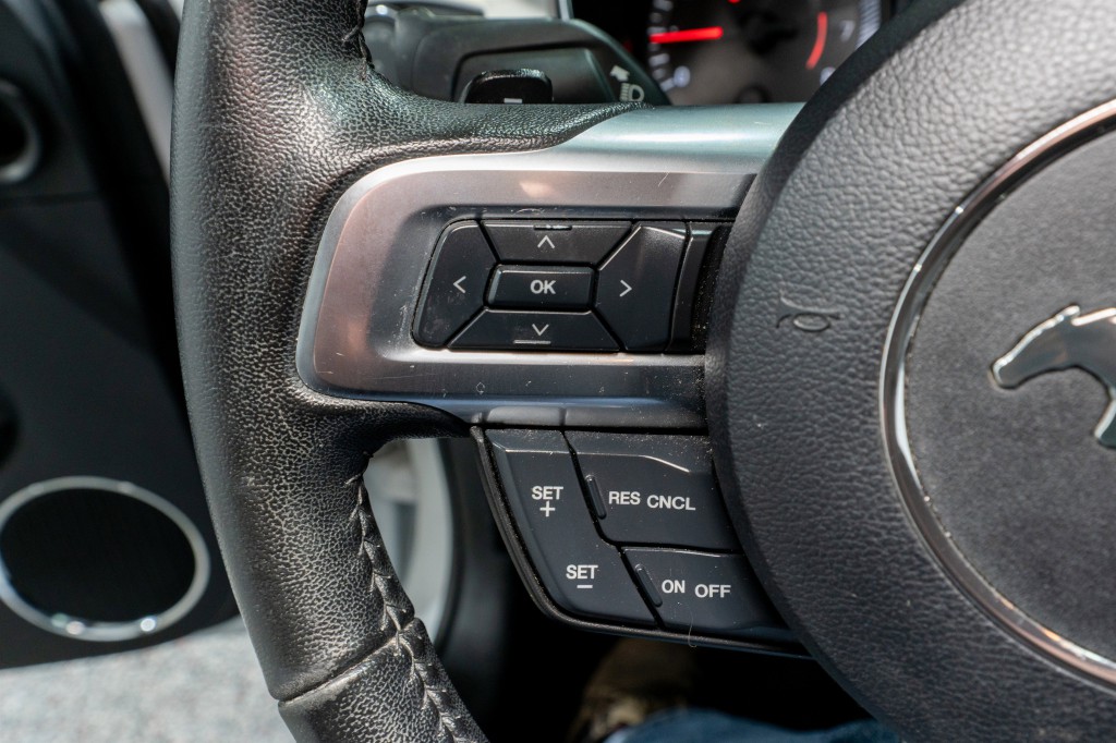 2017 Ford Mustang Image 27