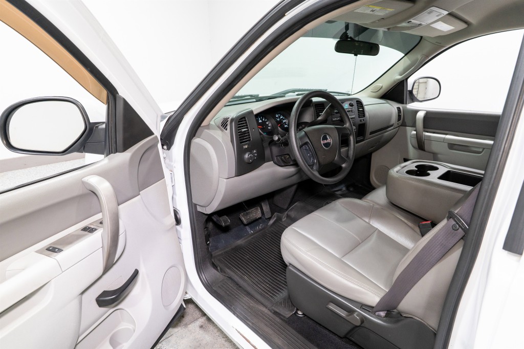 2011 GMC Sierra 1500 Image 12