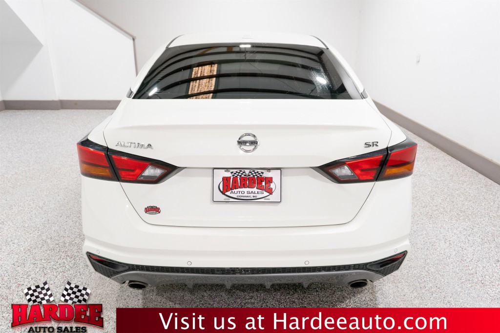 2021 Nissan Altima Image 4