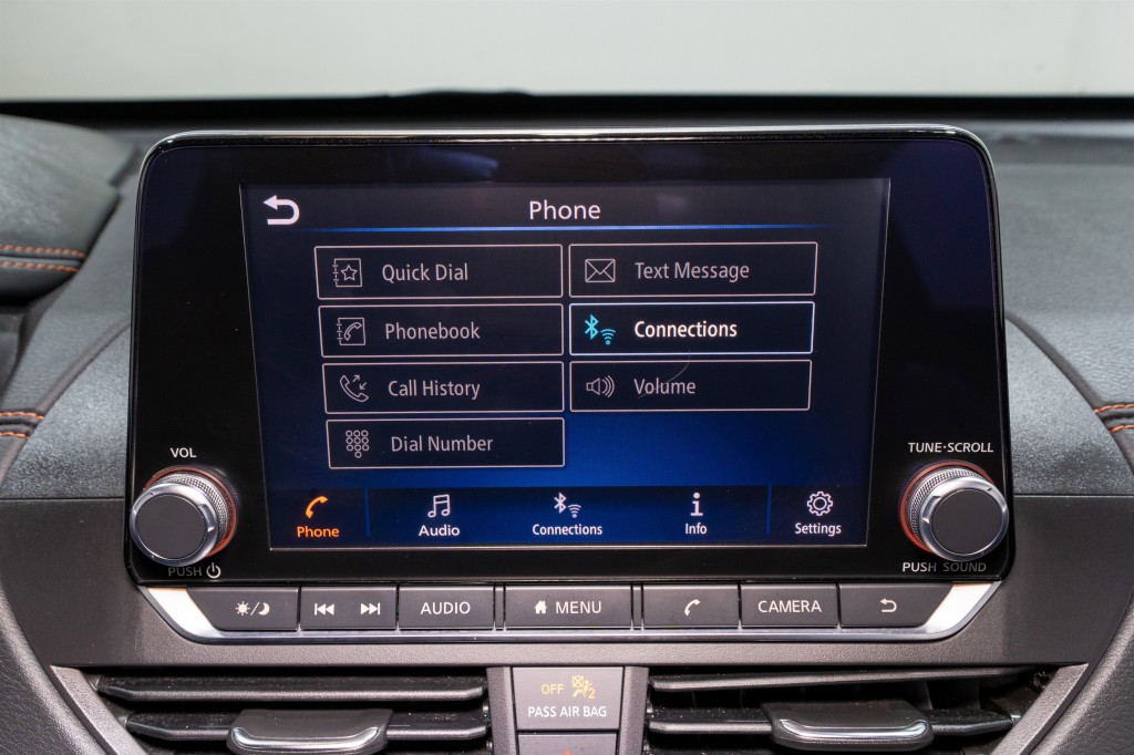 2021 Nissan Altima Image 16