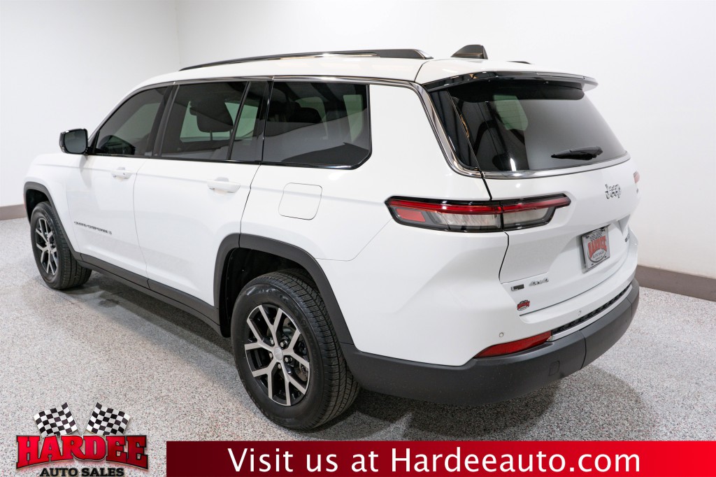 2023 Jeep Grand Cherokee Image 3