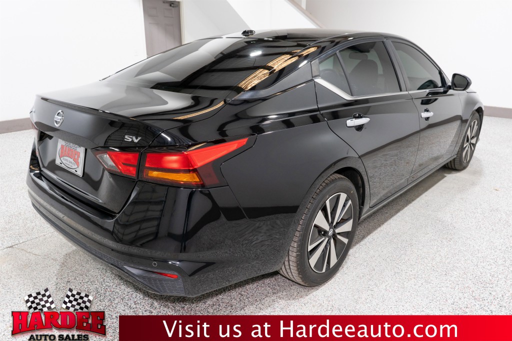 2022 Nissan Altima Image 5