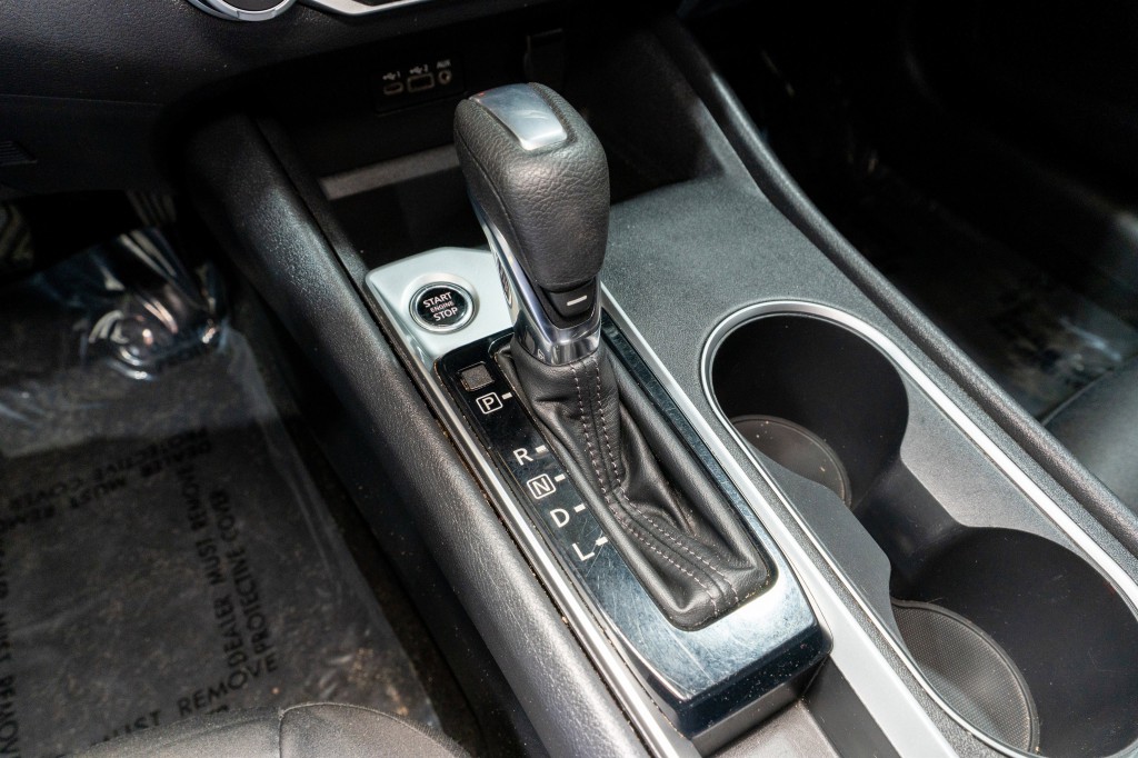 2022 Nissan Altima Image 21