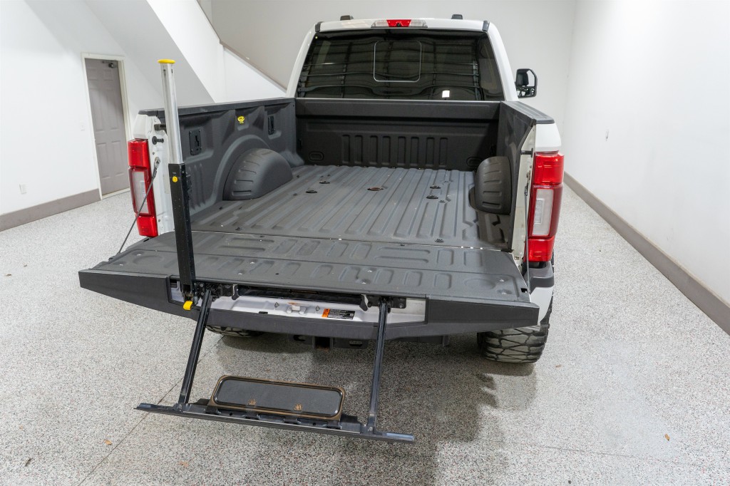 2022 Ford F-250 Image 11