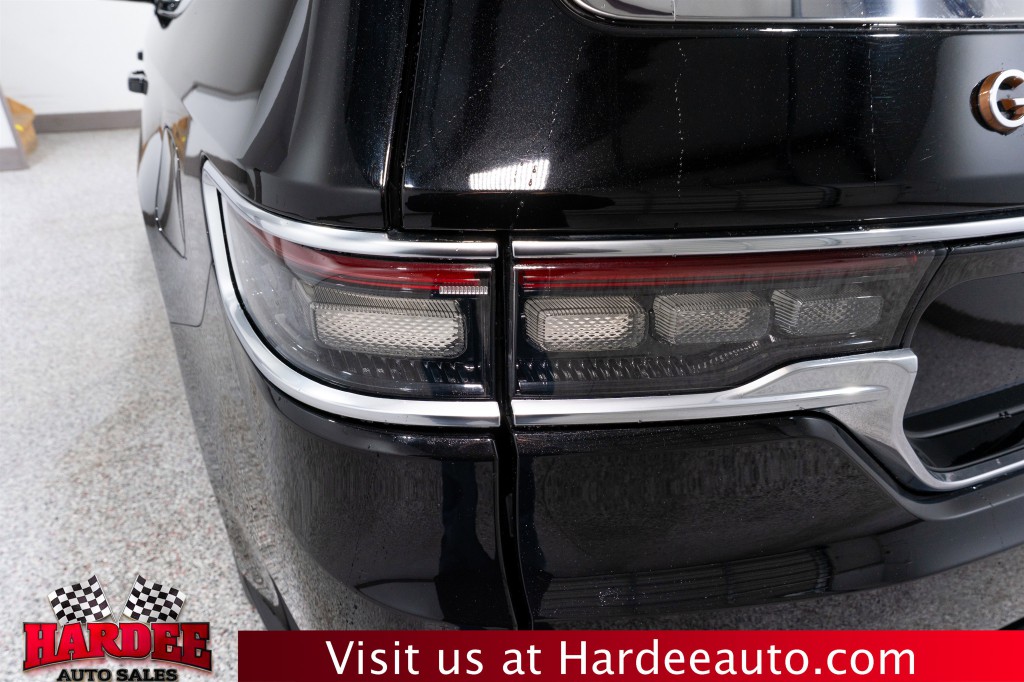 2023 Jeep Grand Cherokee Image 9