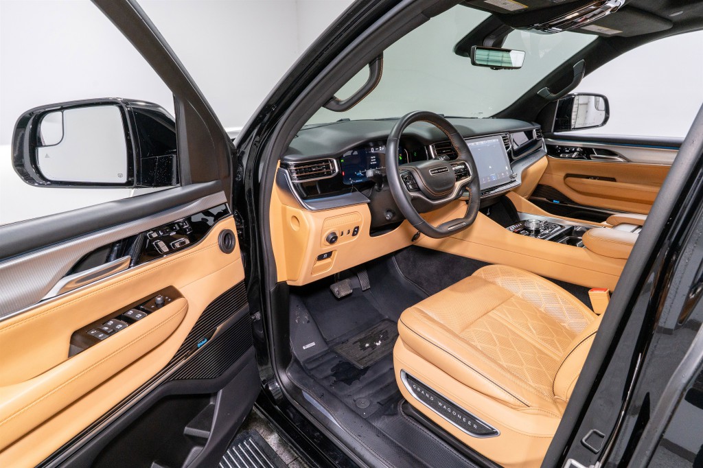 2023 Jeep Grand Cherokee Image 13