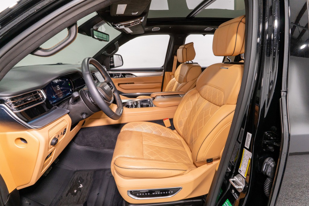 2023 Jeep Grand Cherokee Image 18