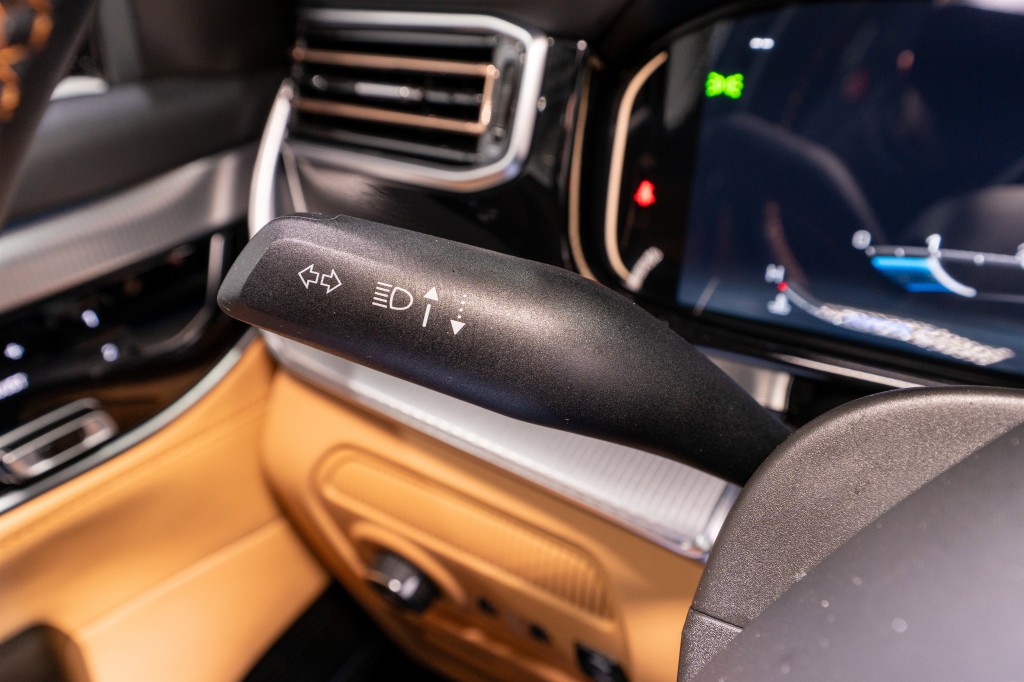 2023 Jeep Grand Cherokee Image 37