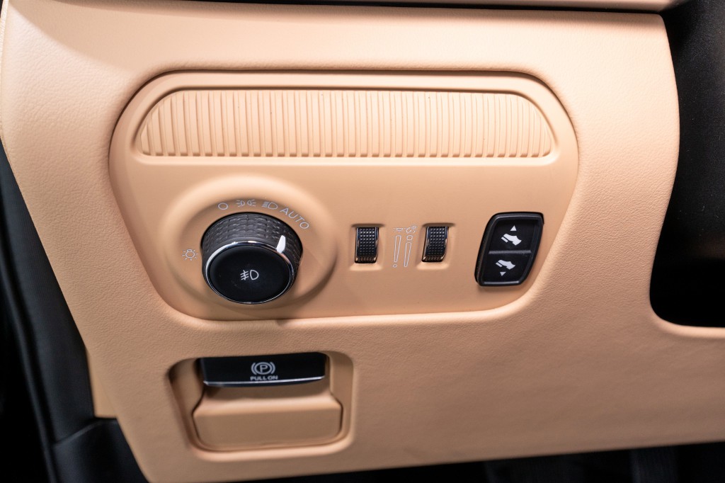 2023 Jeep Grand Cherokee Image 38