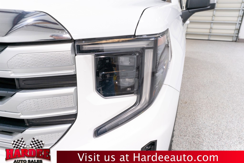 2023 GMC Sierra 1500 Image 8