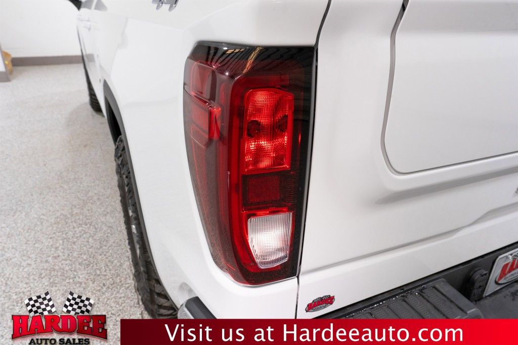 2023 GMC Sierra 1500 Image 9