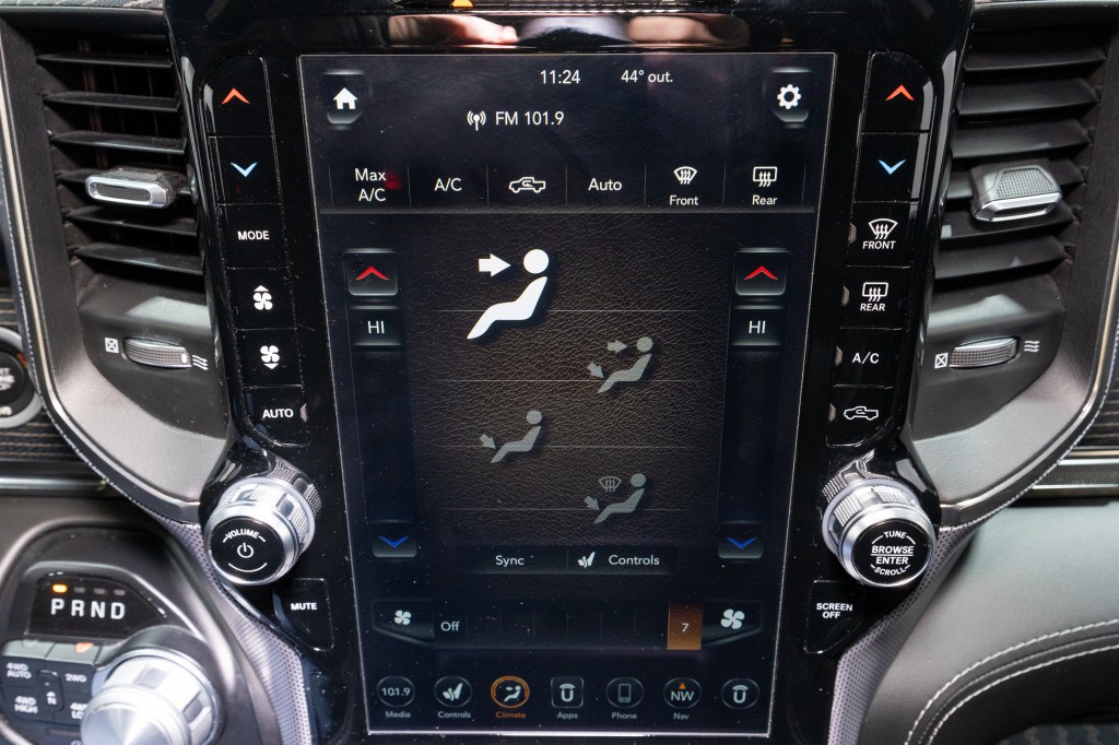 2020 RAM 1500 Image 25