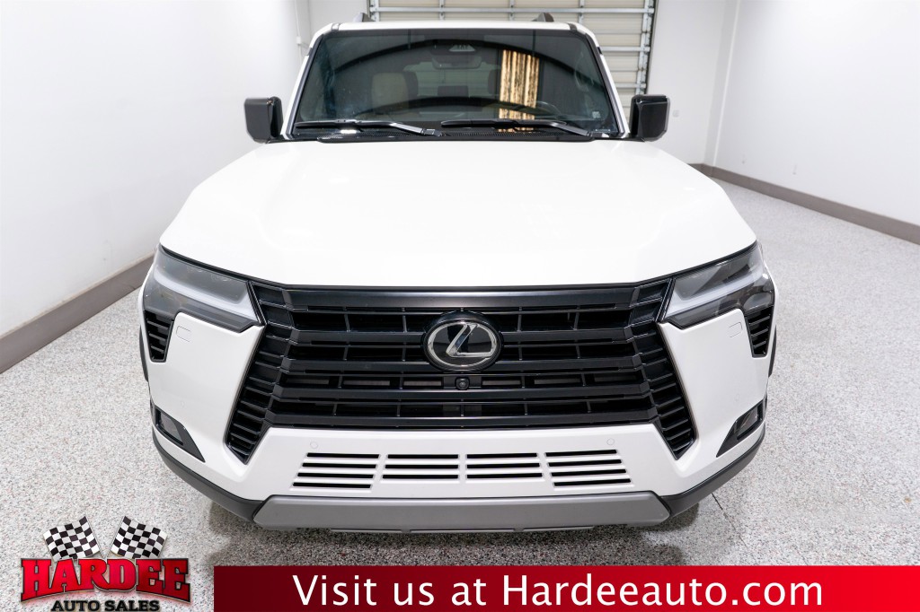 2024 Lexus GX Image 7