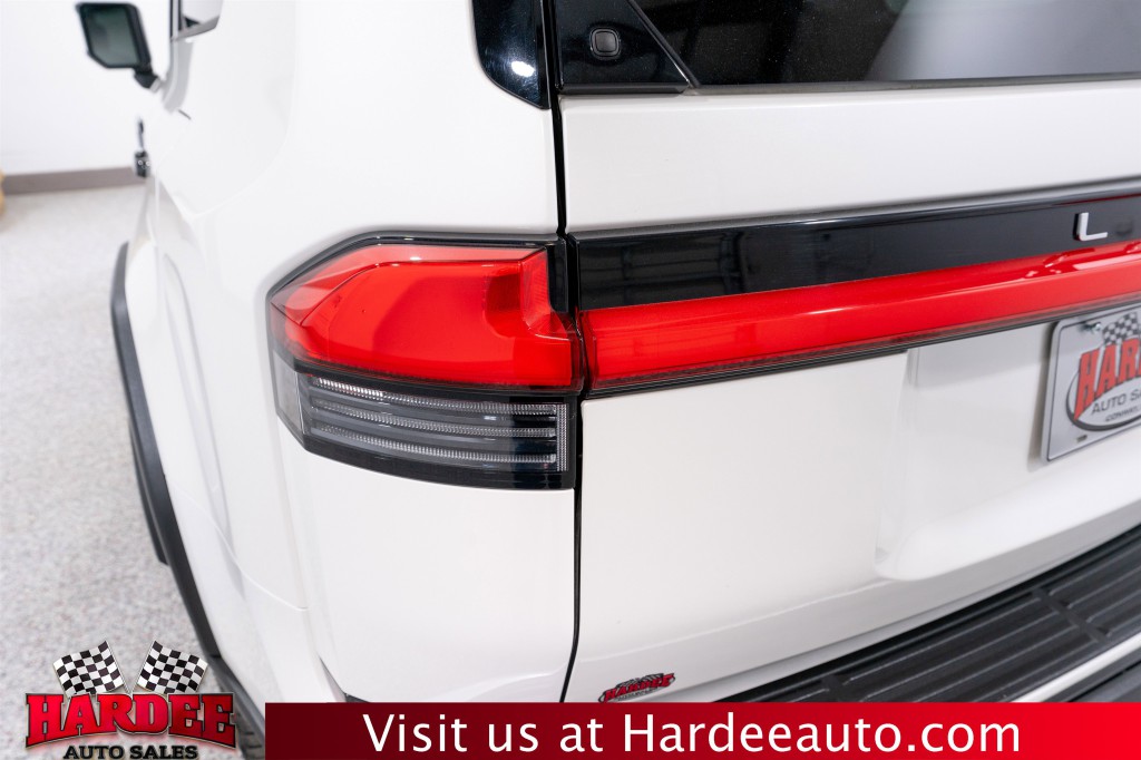 2024 Lexus GX Image 9