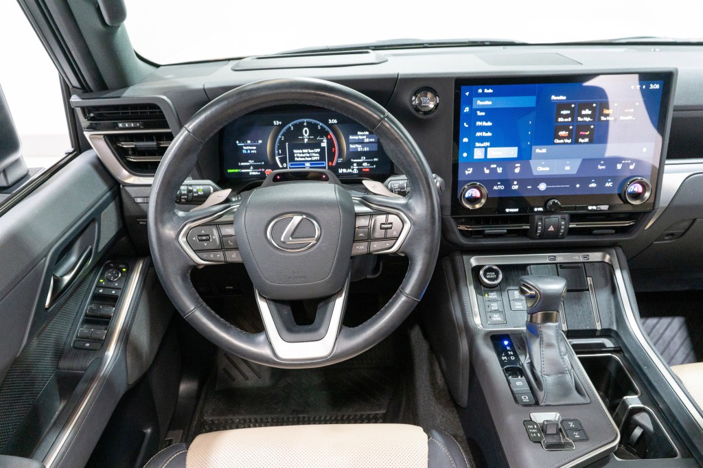 2024 Lexus GX Image 11