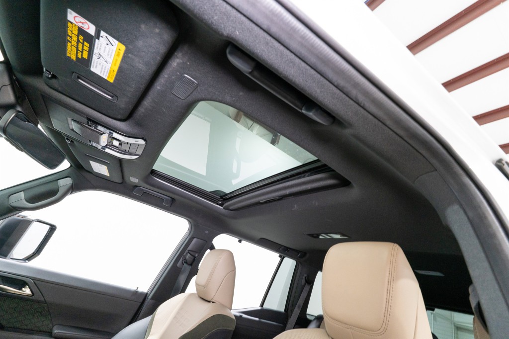 2024 Lexus GX Image 17