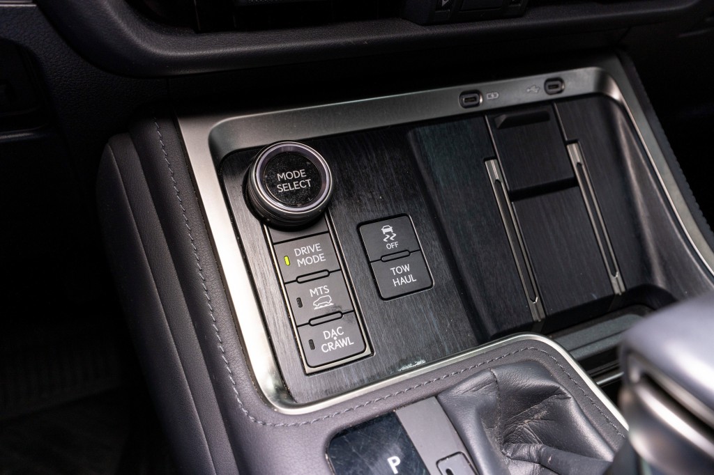 2024 Lexus GX Image 23