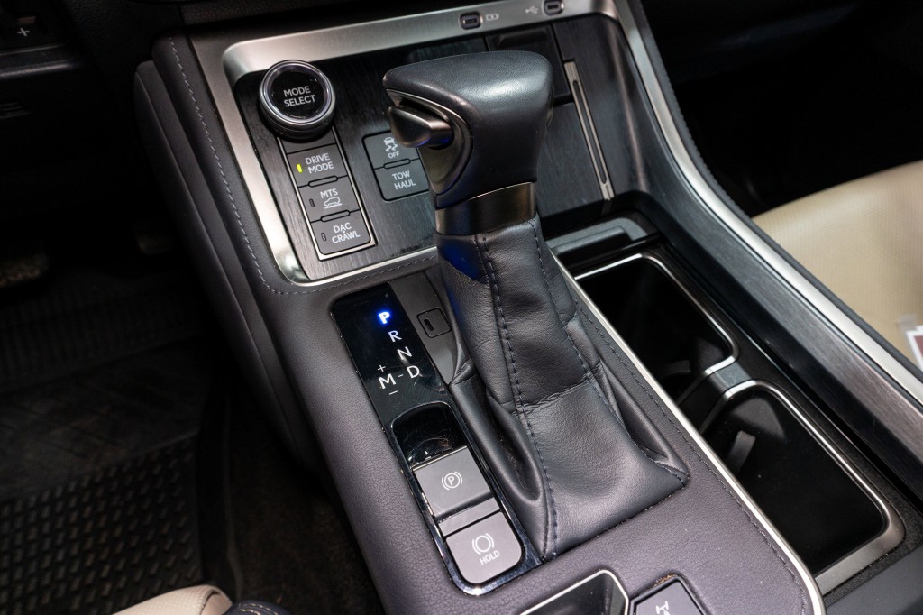 2024 Lexus GX Image 24