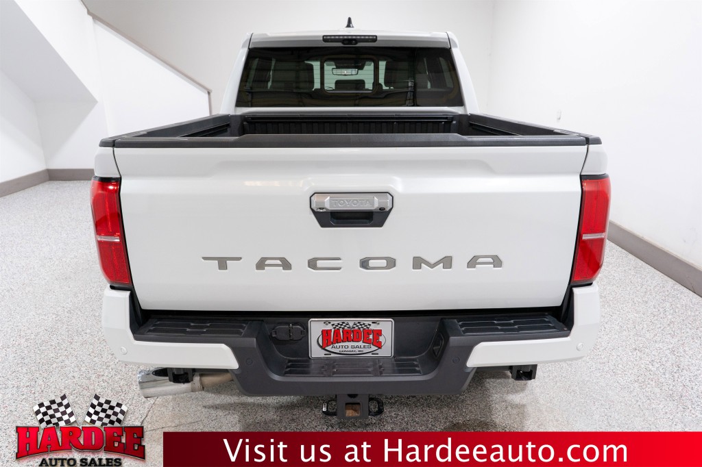 2024 Toyota Tacoma Image 4