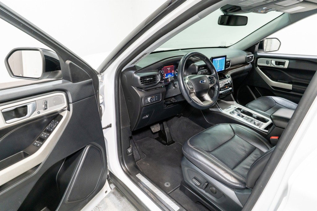 2022 Ford Explorer Image 11