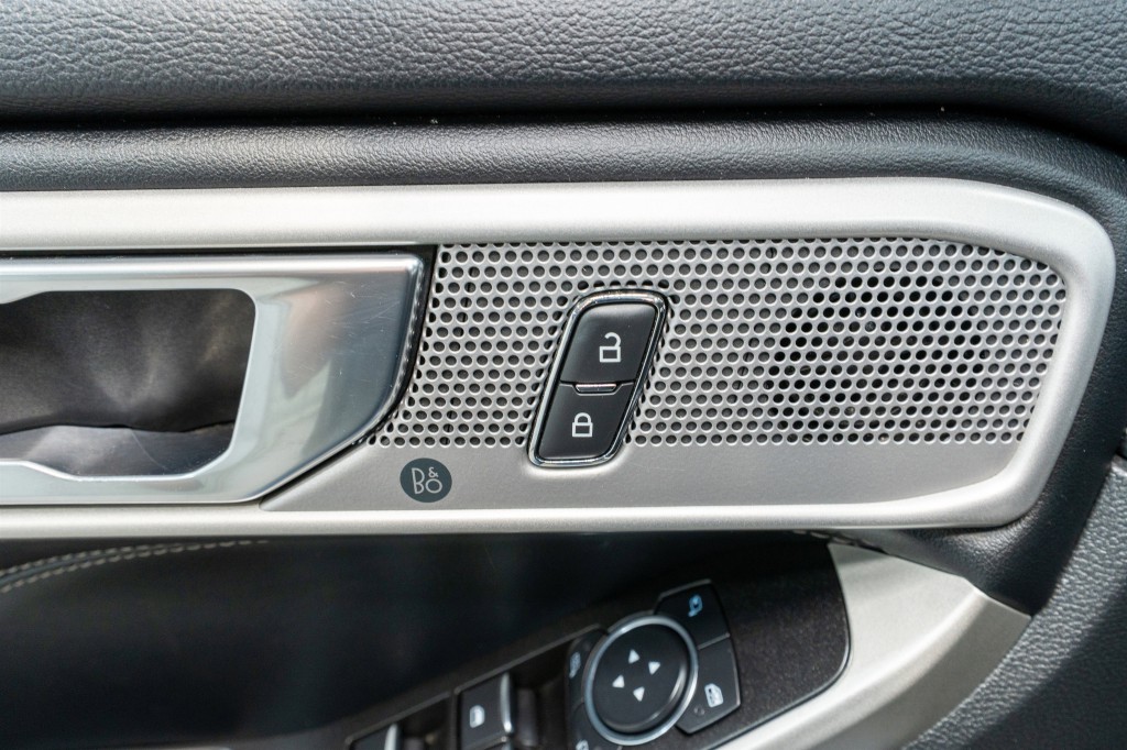 2022 Ford Explorer Image 13